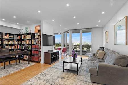 4775 Collins Ave #906 Miami Beach, FL 33140