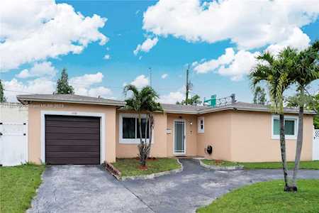 1480 NW 52nd Ave Lauderhill, FL 33313