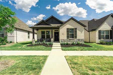704 Plaza Lane Argyle, TX 76226