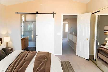 2410 Worchester Rd Henderson, NV 89074