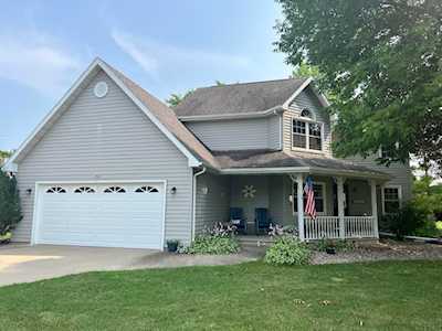 401 Oak Crest Dr Oshkosh, Town of Algoma, WI 54904