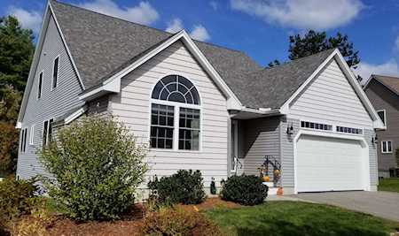 32 Autumn Ln East Kingston, NH 03827