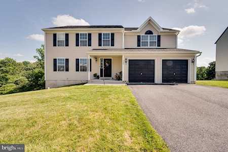 238 Longview Dr Reading, PA 19608