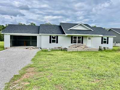 11899 Old Kentucky Road Walling, TN 38587