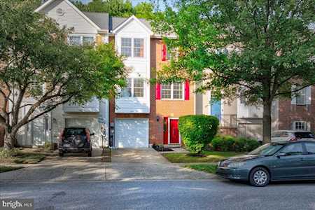 13814 Gullivers Trl Bowie, MD 20720