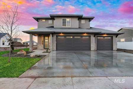 8179 Fountain Brook St. Middleton, ID 83644