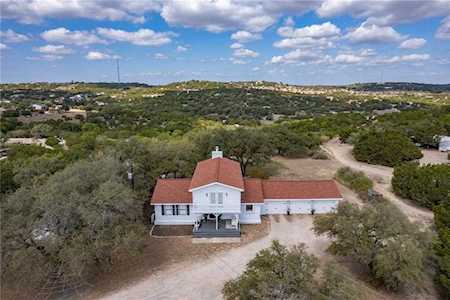 4424 Bob Wire RD Spicewood, TX 78669
