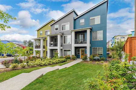 9890 11th Ave SW #51 Seattle, WA 98106