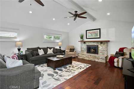 16361 Bayshore Ln Huntington Beach, CA 92649