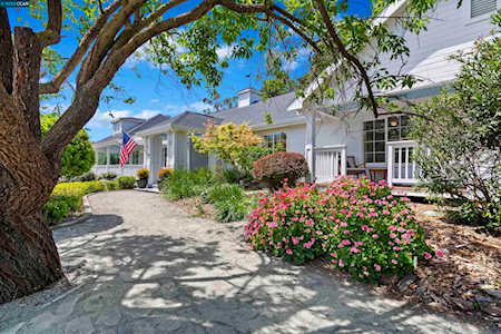 801 North Gate Road Walnut Creek, CA 94598