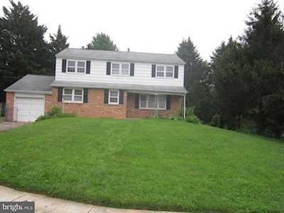 30 Timberline Dr Newark, DE 19711