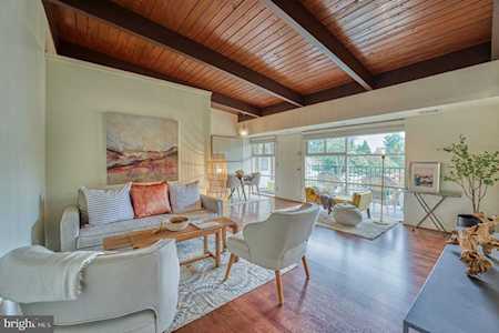 4901 Americana Dr #202 Annandale, VA 22003