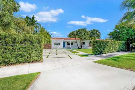 2275 SW 26th Ln Miami, FL 33133