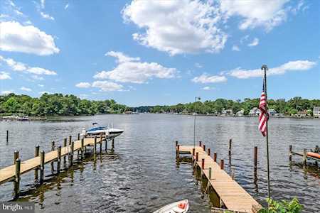 328 North Dr Severna Park, MD 21146