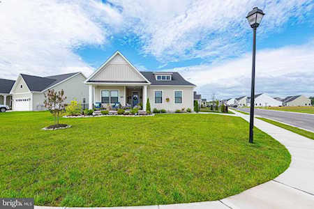 24040 Middleton Dr Selbyville, DE 19975