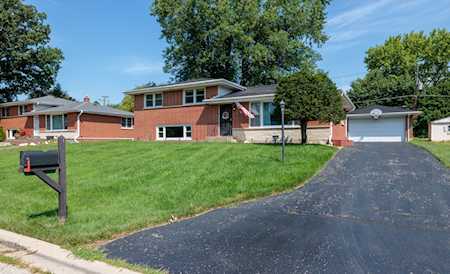 11138 84th Place Willow Springs, IL 60480