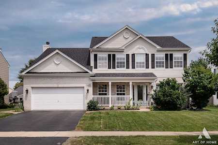 1449 Schoenherr Ave Bolingbrook, IL 60490