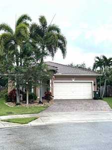 3707 Pebblebrook Mnr Coconut Creek, FL 33073