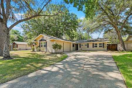 2509 Olympia Drive Arlington, TX 76013