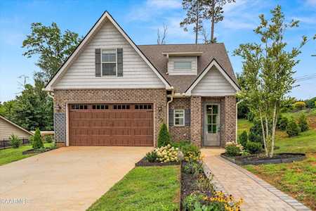102 Conner Ln Lenoir City, TN 37772
