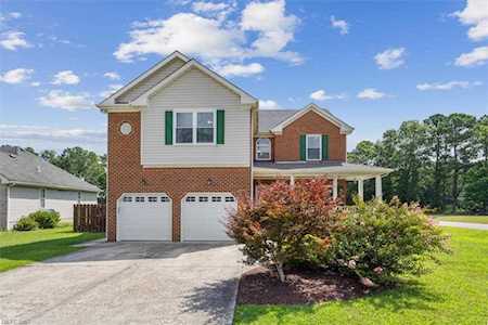 701 Meta Pointe Dr Chesapeake, VA 23323