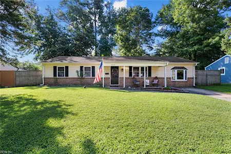 404 Chisholm Dr Virginia Beach, VA 23452