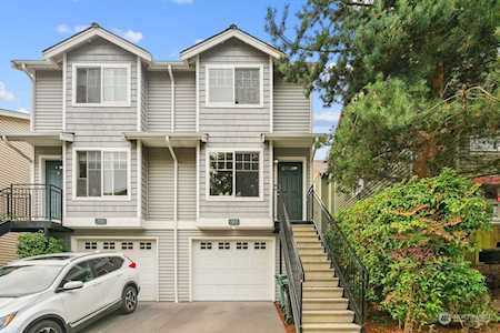 749 N 94th St Seattle, WA 98103
