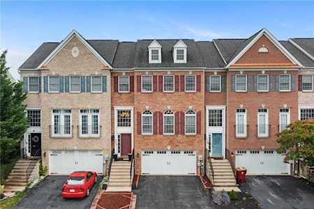 257 Patterson Easton, PA 18040