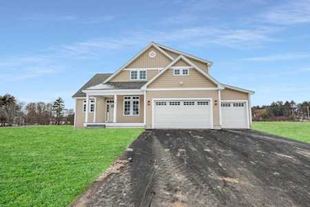 37 Hayden Dr Dover, NH 03820