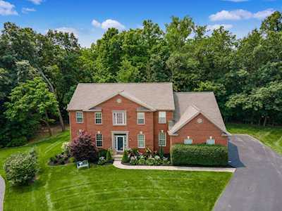 7904 Norma Court Lewis Center, OH 43035