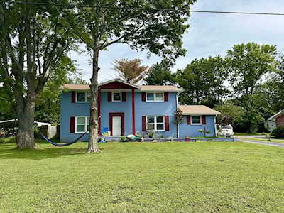 1306 Elliott Dr Murfreesboro, TN 37129