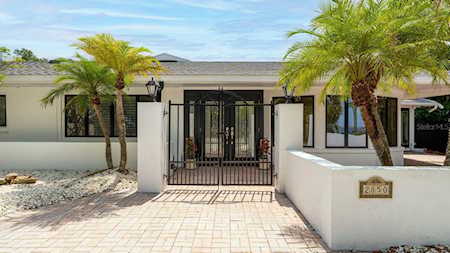 2850 Bay Shore Rd Sarasota, FL 34234