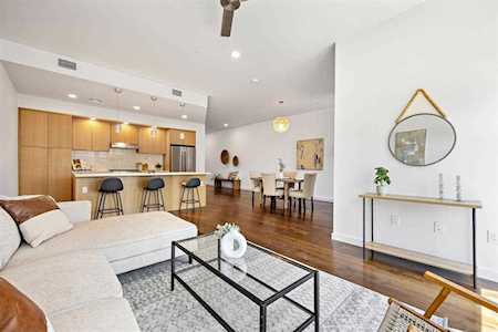 1322 E 12th ST #206 Austin, TX 78702