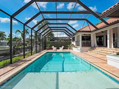 1935 Snook Dr Naples, FL 34102