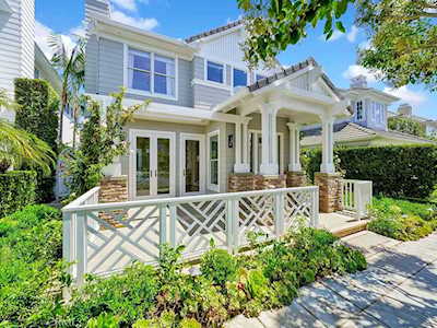 12 Edgewood Dr Newport Beach, CA 92660