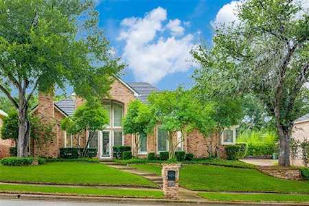 6014 Millwood Drive Arlington, TX 76016