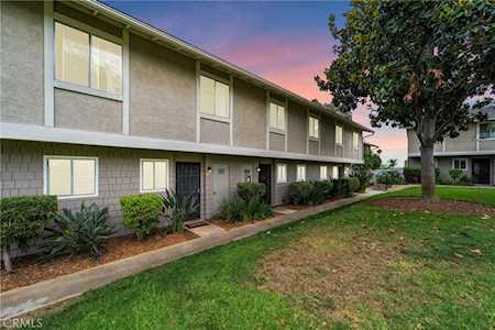 2112 E Vista Way #16 Vista, CA 92084