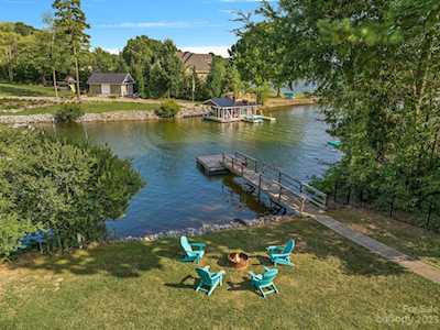 2680 Southern Breeze Dr Sherrills Ford, NC 28673