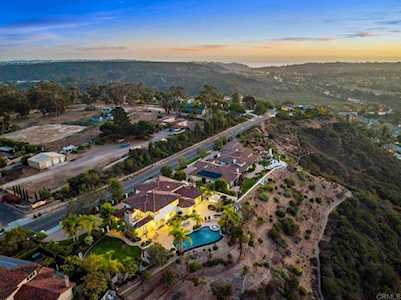 5104 Del Mar Mesa Rd San Diego, CA 92130