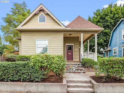1525 SE Tacoma ST Portland, OR 97202