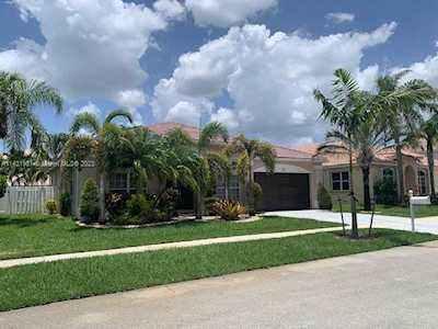 550 SW 178th Way Pembroke Pines, FL 33029