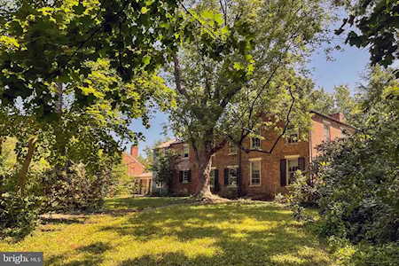 100 Longview Dr Alexandria, VA 22314