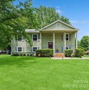 6925 Random Place Charlotte, NC 28215
