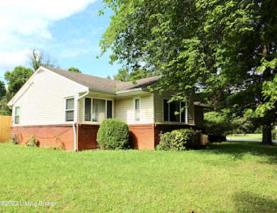 1301 Mark Trail Rd Louisville, KY 40242