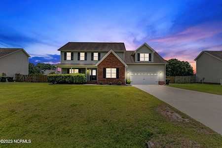 307 Trappers Rd Hubert, NC 28539