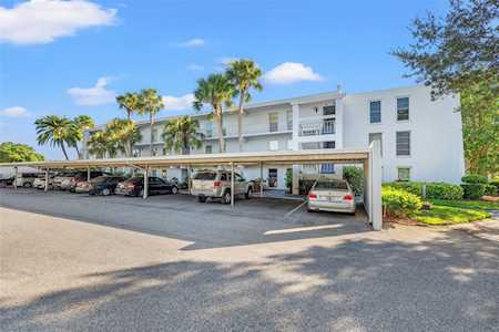 225 Country Club Dr #C325 Largo, FL 33771