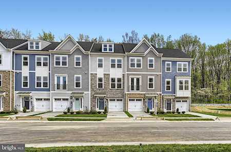 242 Waterstone Rd Essex, MD 21221