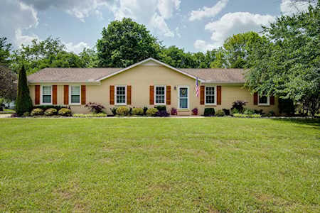 2808 Queens Ct Murfreesboro, TN 37129
