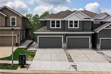 12372 S Prairie Creek Rd Olathe, KS 66061