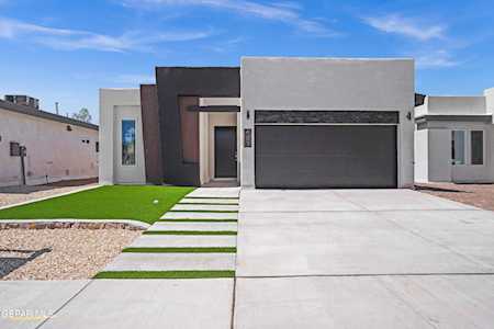 469 Plateau Dr Socorro, TX 79927